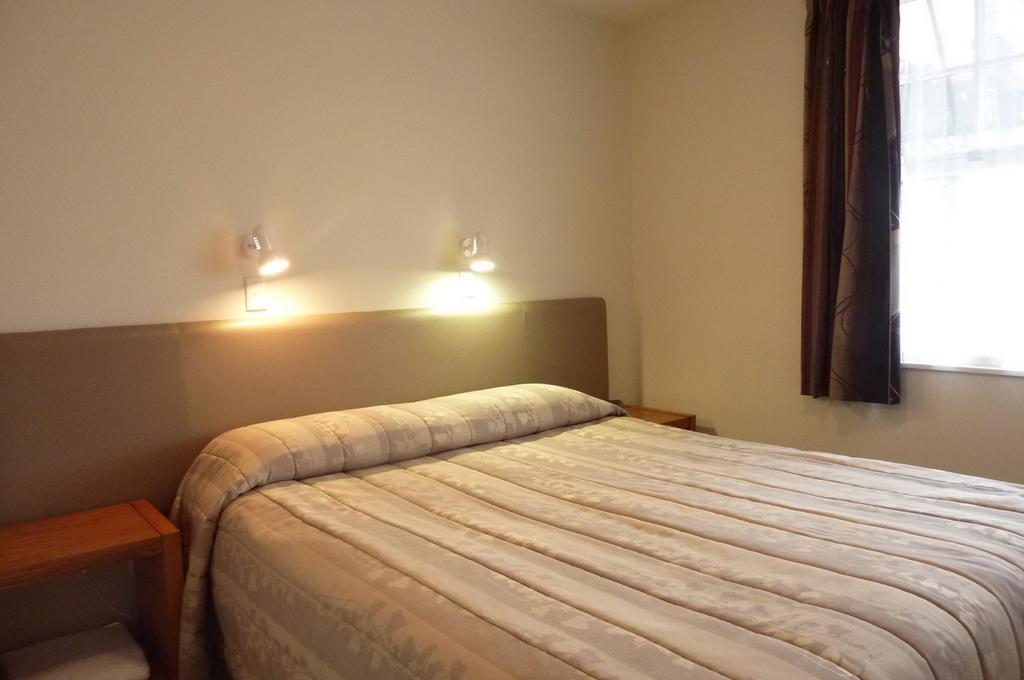 Colonial Inn Motel Christchurch Quarto foto