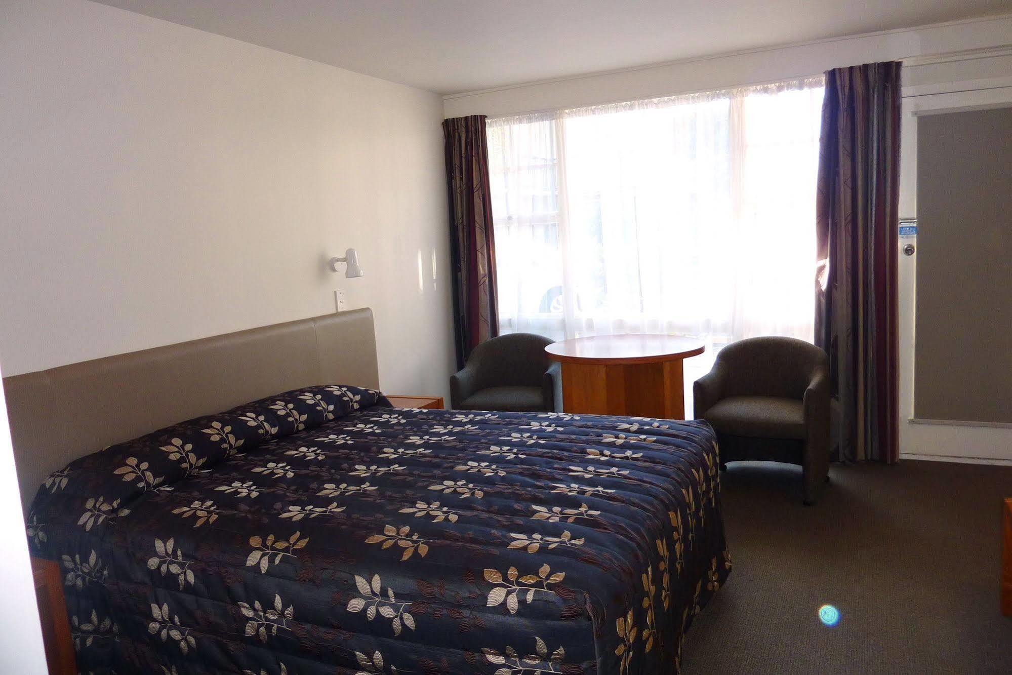 Colonial Inn Motel Christchurch Exterior foto