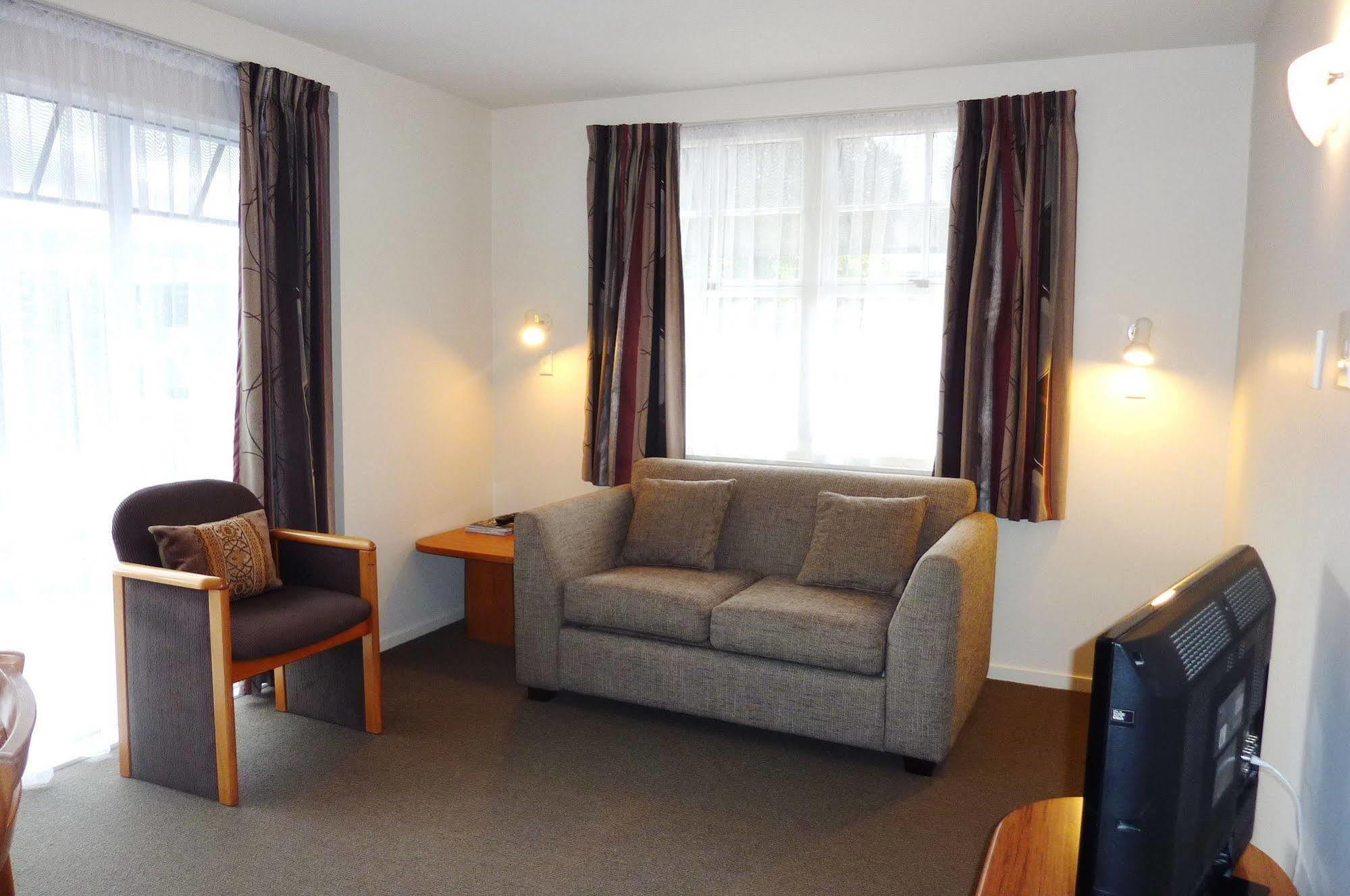 Colonial Inn Motel Christchurch Exterior foto